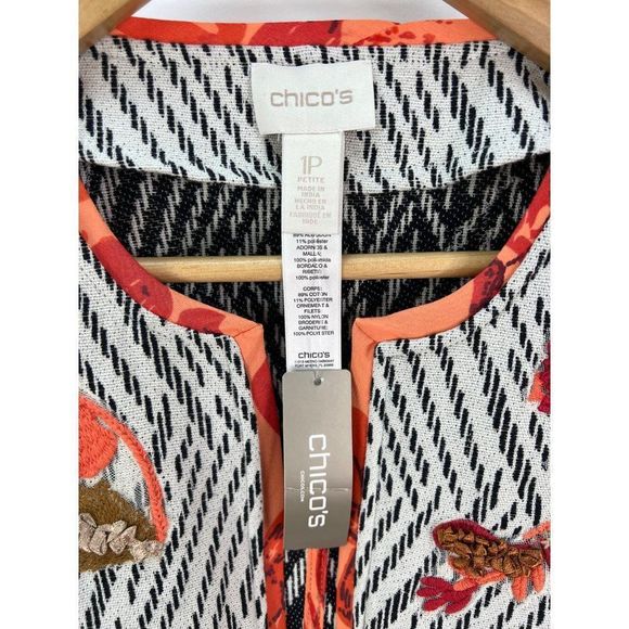 Chico's Artisan Applique Jacket  sz 1 P womens M 3/4-sleeves Black White Coral - Picture 3 of 6